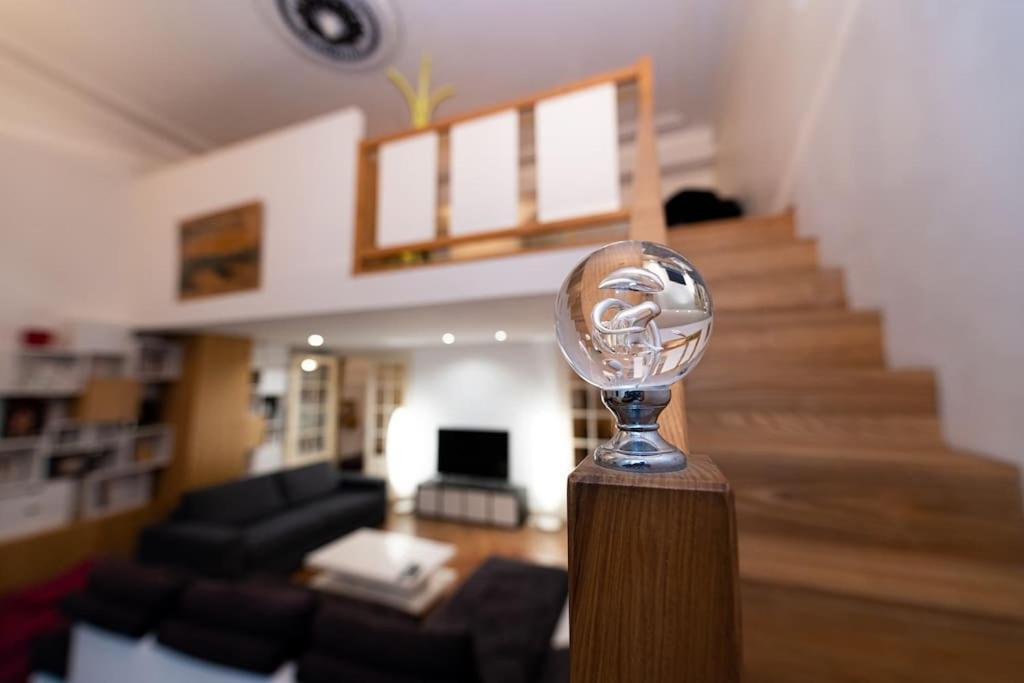 Appartement Anna-maria : Grand 10 Personnes+parking Prive -actif+ Location- *