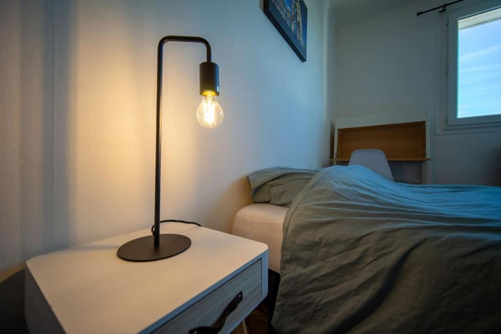 Air-conditioned Sleeps 4 To 6 Parking