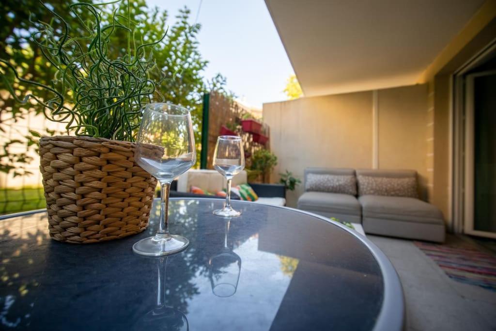 Apartment Fully Equipped With Terrace Sleeps 4