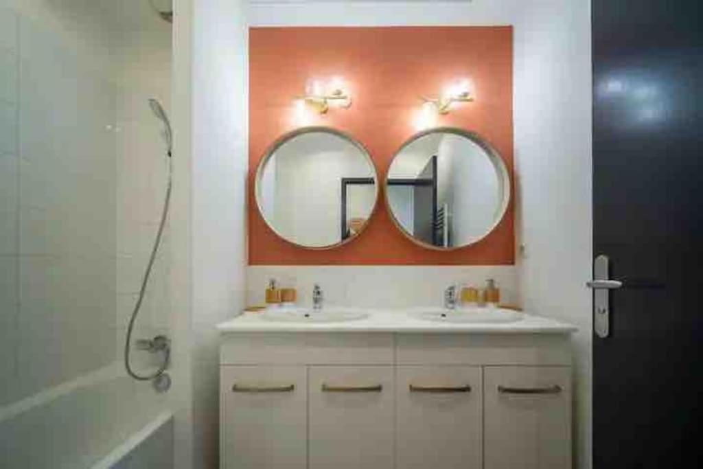 Appartement Le Marquis - T3 Standing 100m2 250 Metres Du Port