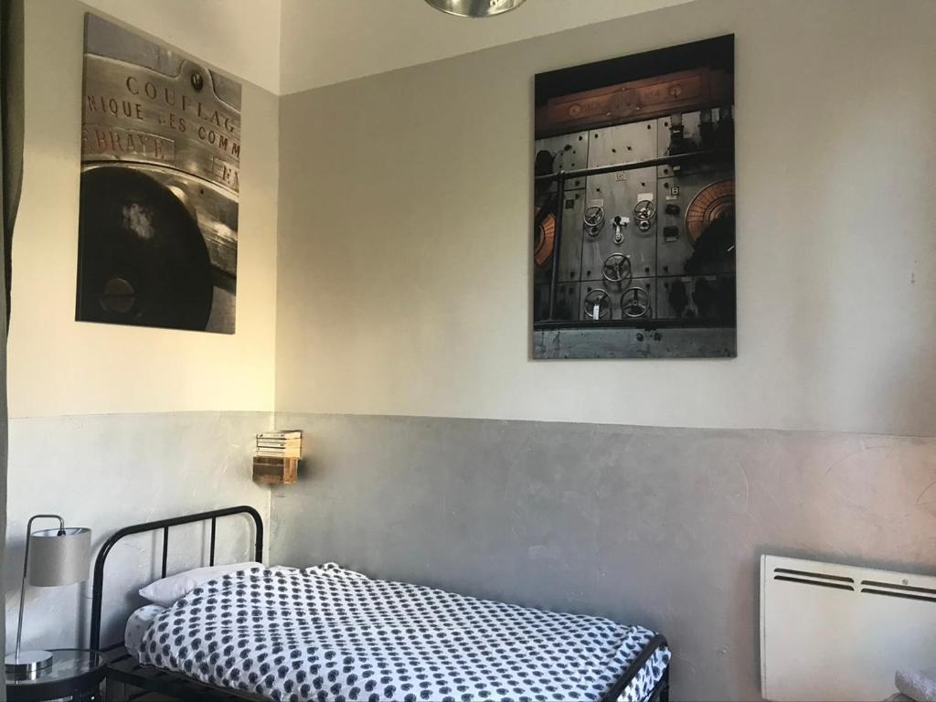 Maison D'Hotes La Bastide Bleue Guest house *