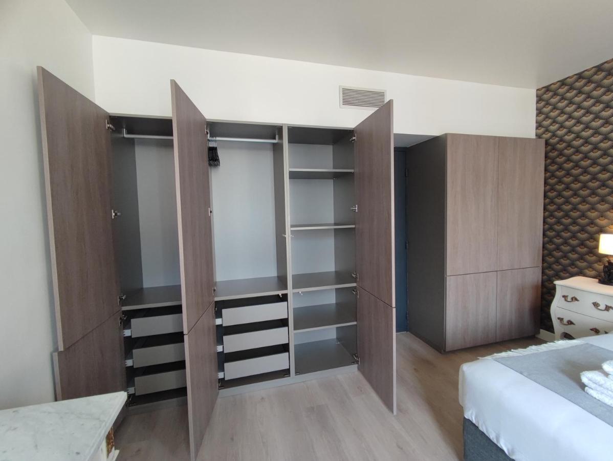 Le Marquis - T3 Standing 100m2 250 Metres Du Port Marseille