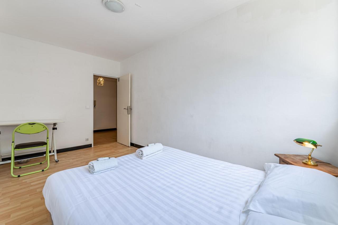 Park & Suites- Parking-wifi-netflix-vue