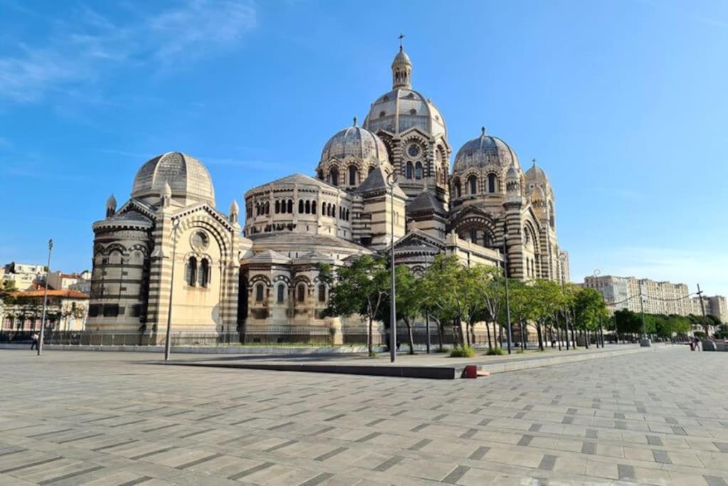 Apartment Climatise + Terrasse Marseilles