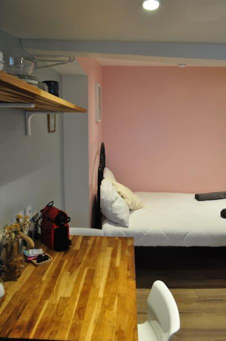 Appartement Lovely Studio Under The Roof -le Panier *