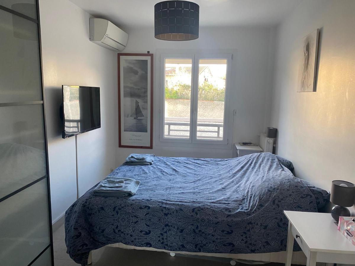 A 20 Metres De La Avec Balcon Apartment