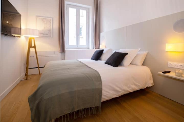 Design Vieux Port Apartment