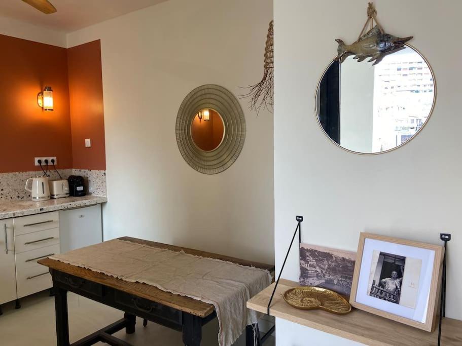 Vallon Des Auffes : Le Cabanon De Maurice Apartment Marseille