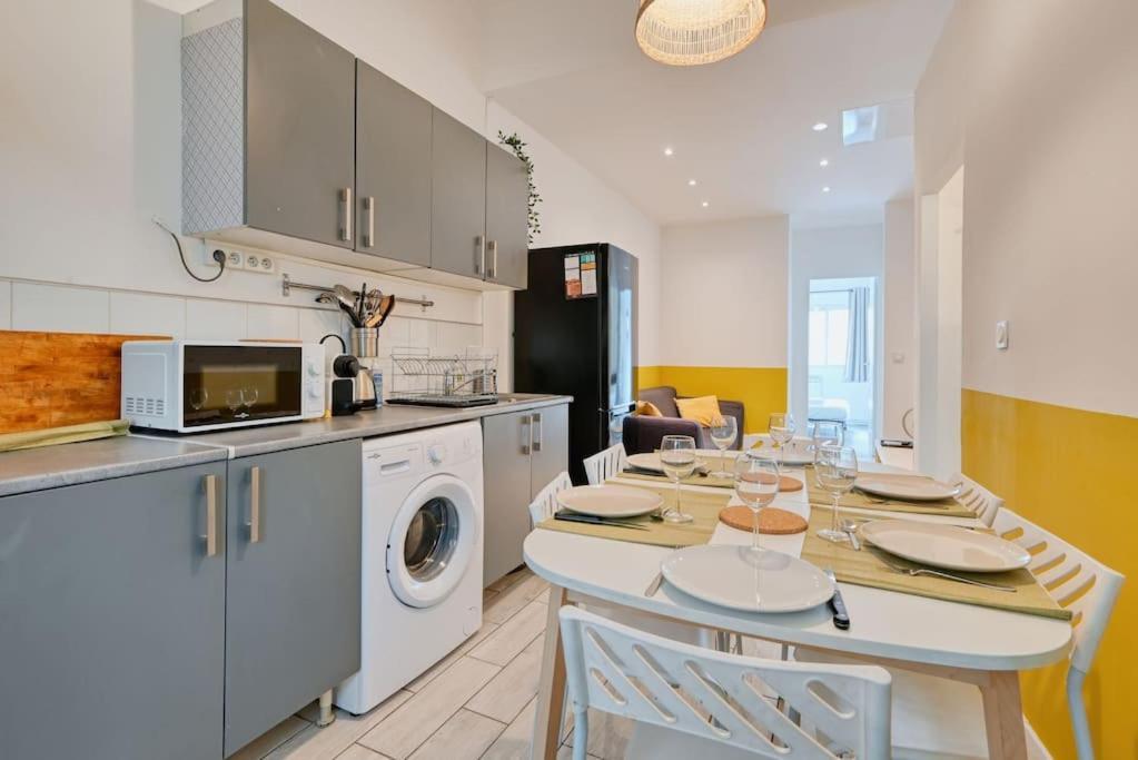 Thibaud - T4 Terrasse A 15 Min A Pied Du Metro Apartment *