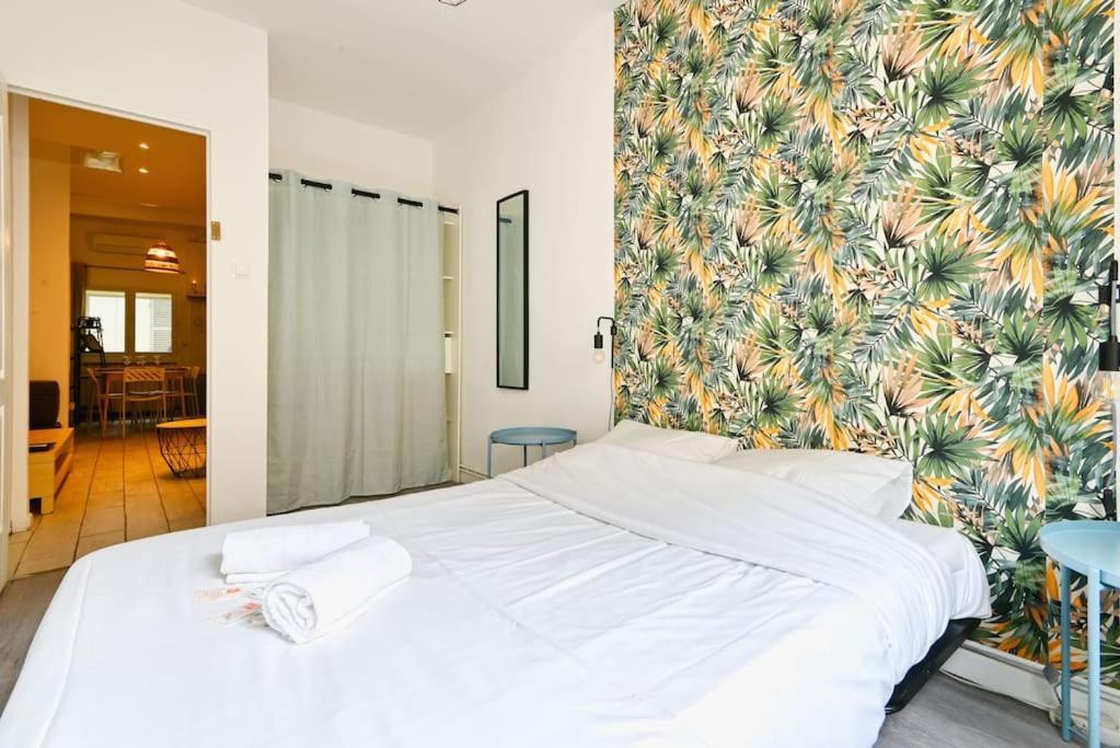Thibaud - T4 Terrasse A 15 Min A Pied Du Metro * Marseille