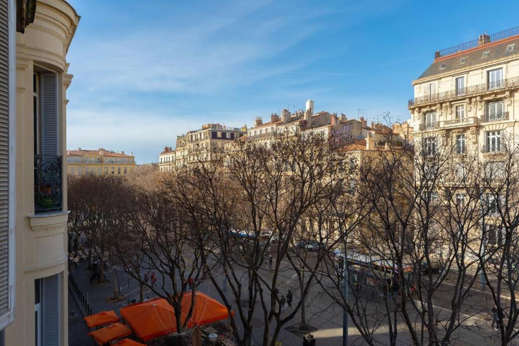 Apartment Superbe Appart, Central, Petit Balcon & Vue Place *