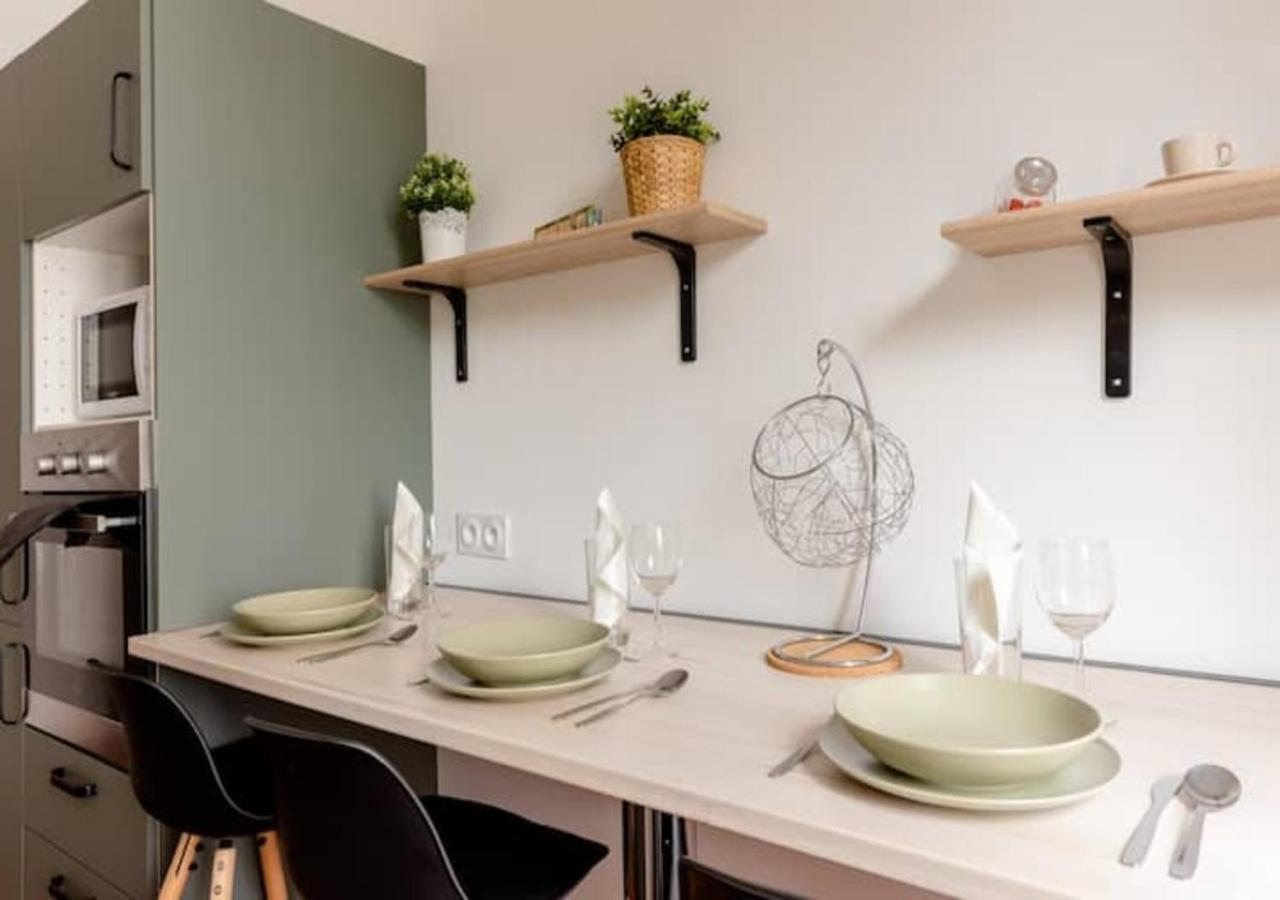 Charmantes Privees Dans Partage - Hypercentre Longchamp Homestay