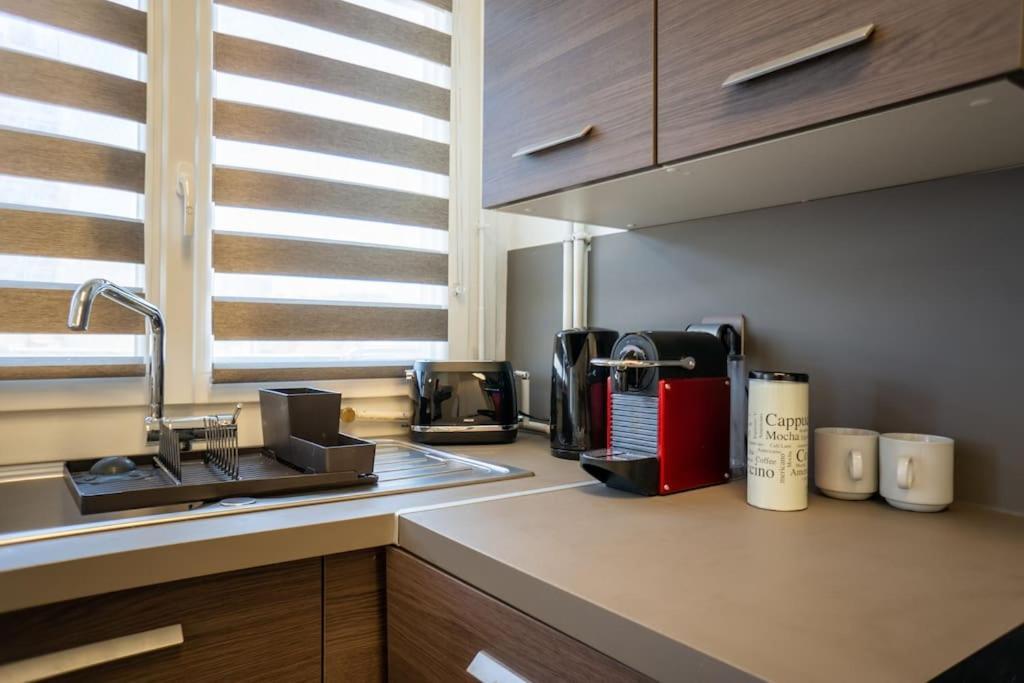 Appartement Le Forbin, Cosy Et Climatise Avec Balcon Marseilles