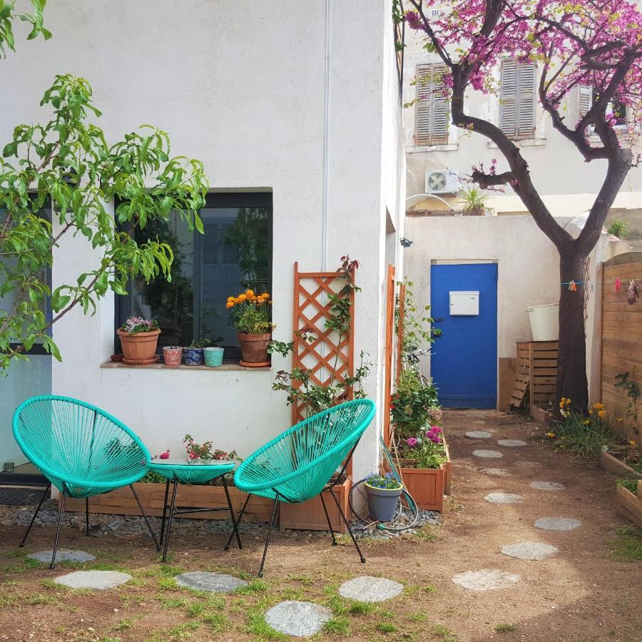 Little House With A Large Roof Garden In The Center Guest house Marseille