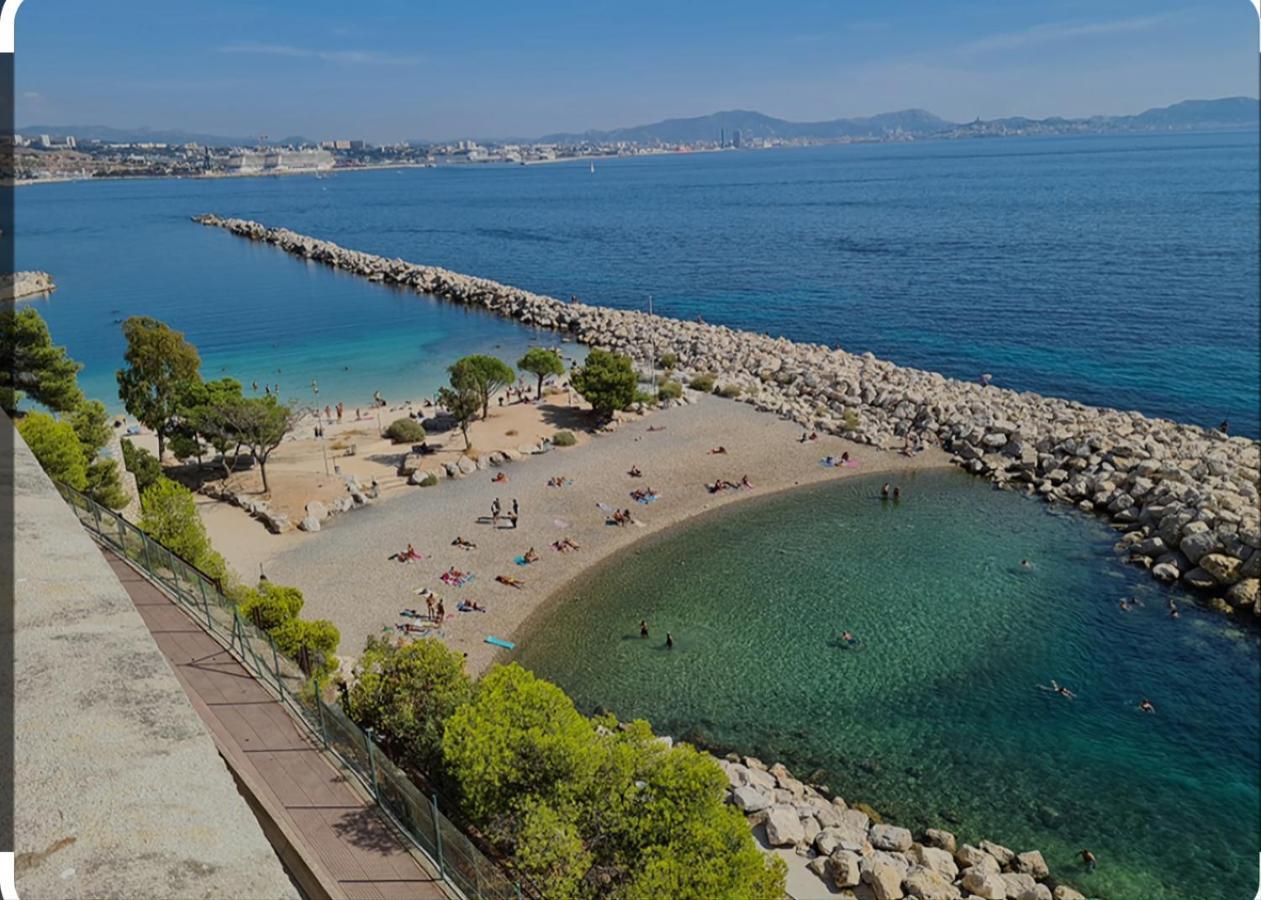 Appartement Bas De Au Calme Marseilles