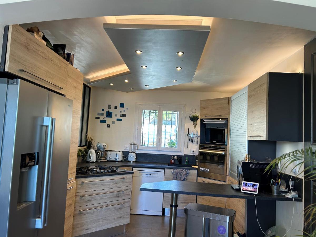 Maison Entierement Climatisee Vue D'exception Et Rade De Avec Piscine 8 Personnes Pousada Marselha