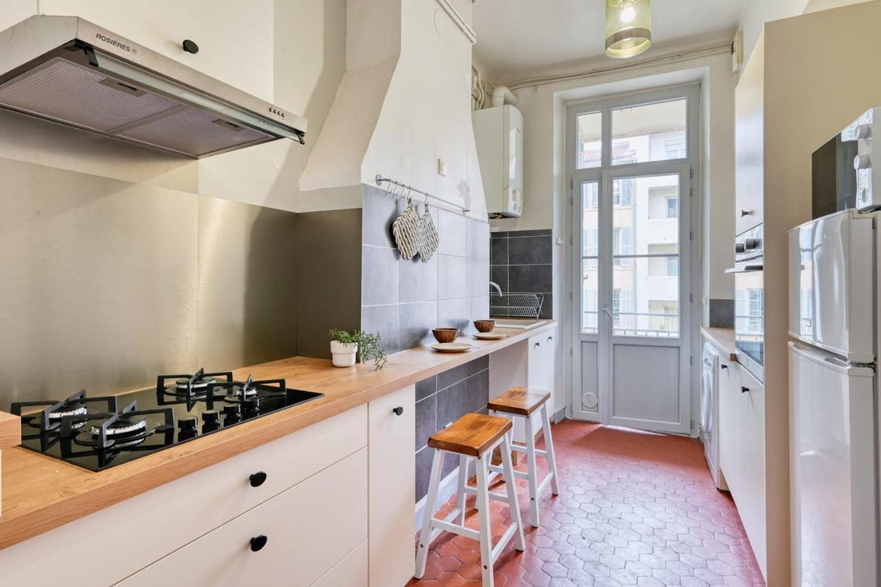 Apartment Cosy Situe A 100m Des Plages Et De La Spendide Corniche *