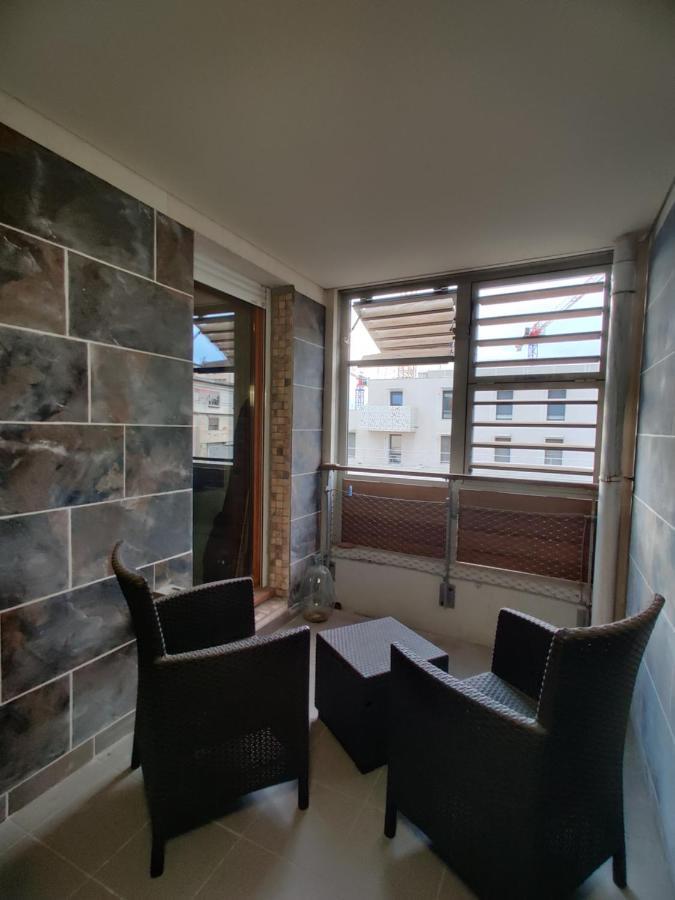 Le Village 76 M2 Climatisation 1Er Arrondissement Gare A Pied Apartment *