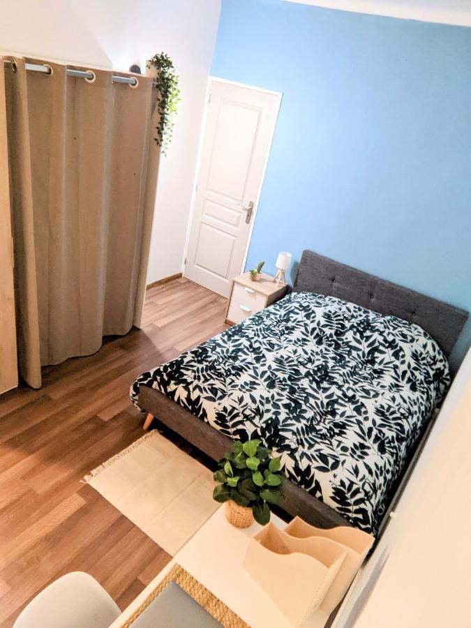 Lovely Bedroom In A Bright & Calm With Terrace Homestay *
