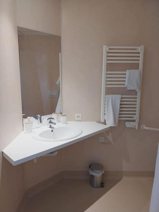 Cosy Studio + Parking Gratuit