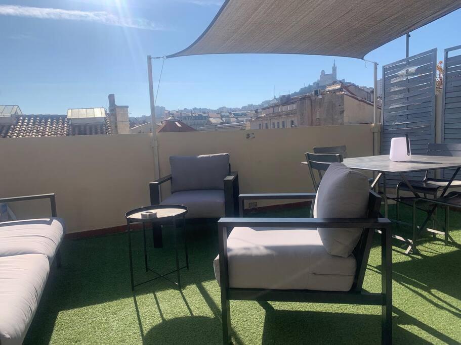 Duplex Avec Terrasse A Deux Pas Du Vieux Port *