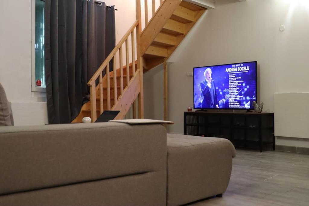 Pavillon En Loft 87 M 10e, Jacuzzi Appartement Marseille