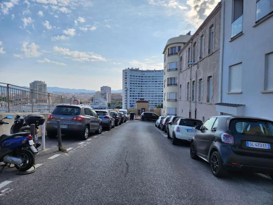Apartment Le Panier De Papet,central, Proche Plage Catalan,tres Calme,vue Marseille
