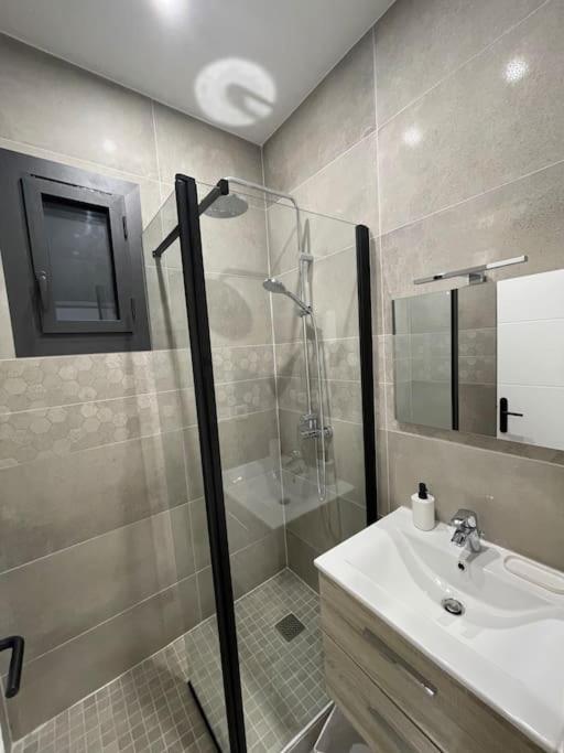 Charmant Appart / 4 Pers /2 Ch /centre/vieux-port Apartment Marseilles