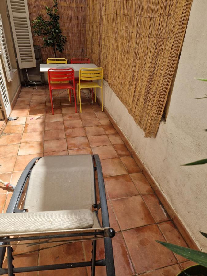 2 Pieces Dans Le Centre Avec Petite Terrasse 3*** Apartment