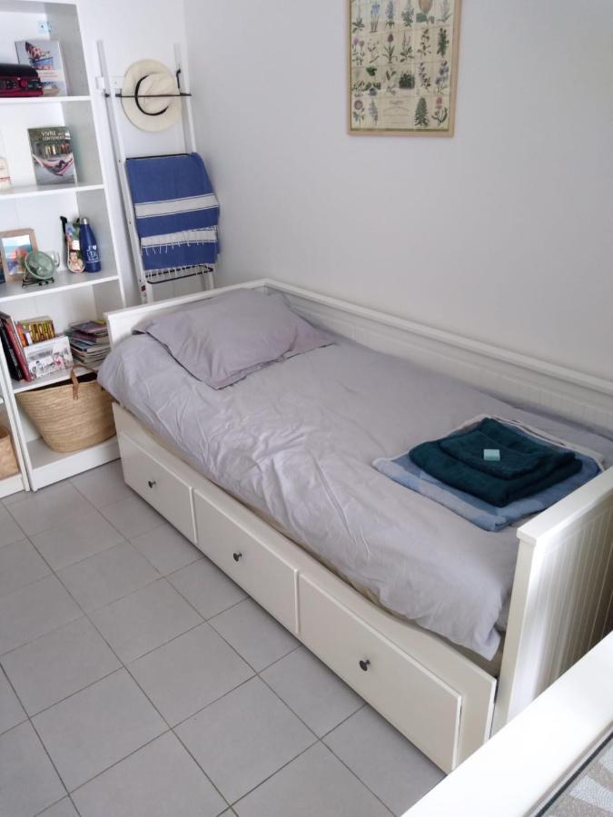 Charming With Patio In The Heart Of Appartement
