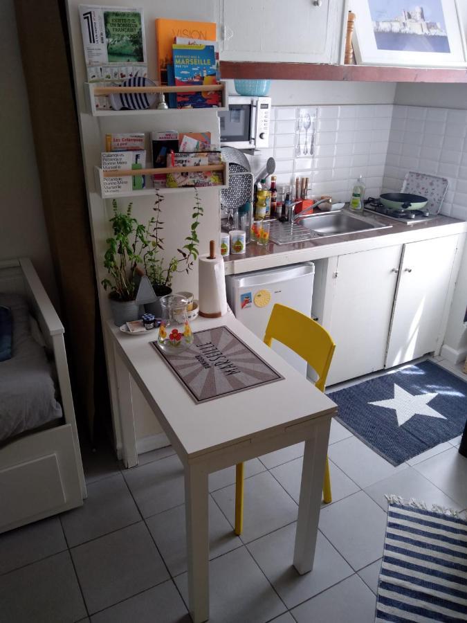 Charming With Patio In The Heart Of Appartement