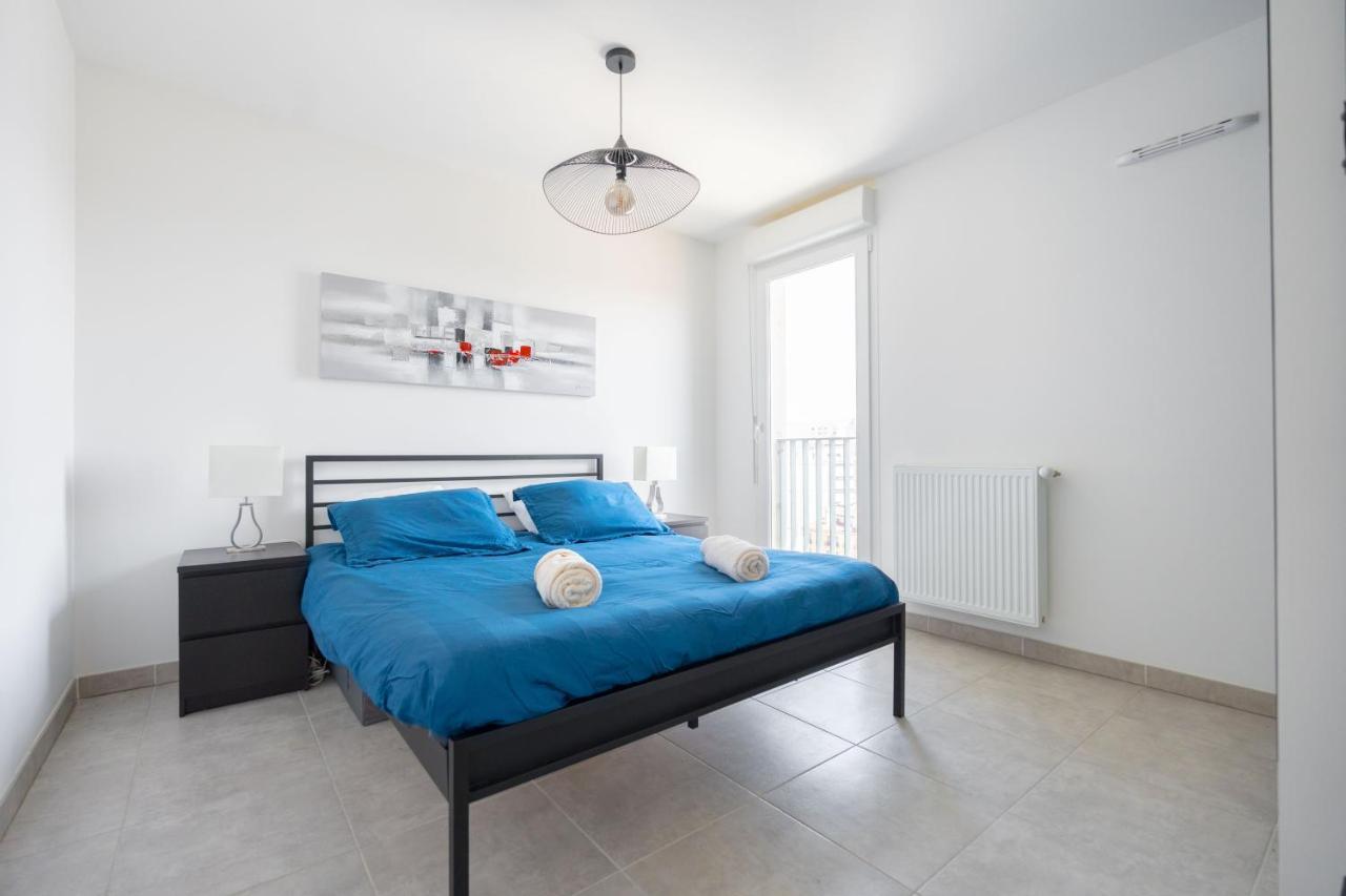 Appartement T2 Entre Plage Et Centre Ville-terrasse/parking Marseilles