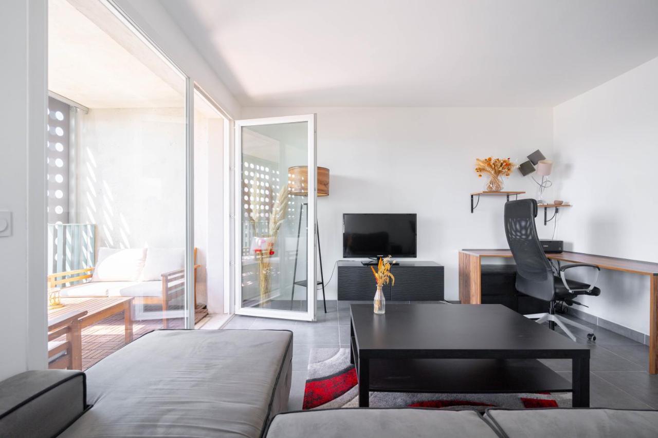 Appartement T2 Entre Plage Et Centre Ville-terrasse/parking