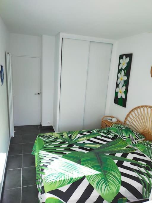 Cigalou Sous Les Pins Apartamento