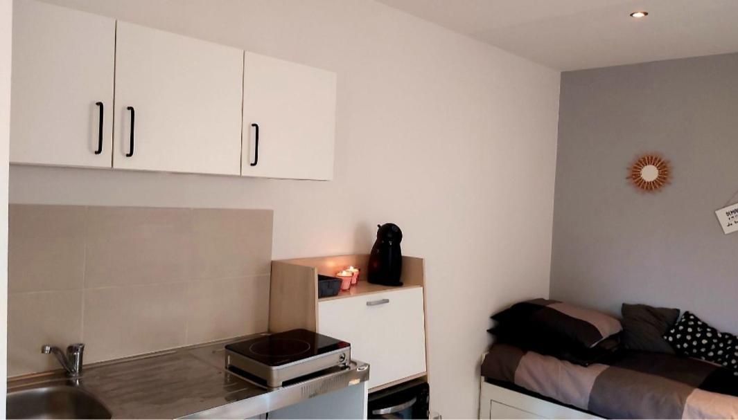 Apartment Prive Attenant Piscine
