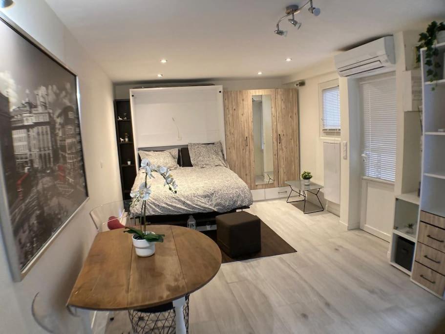 Prado-vieux Port-notre Dame Climatise Apartamento *