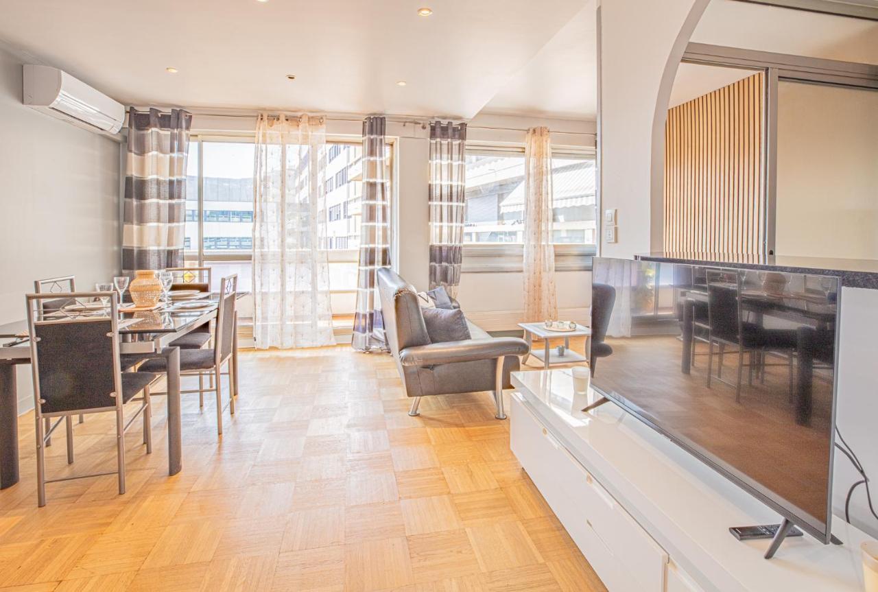 Ideal Couple, Family & Friends - Calme, Lumineux, Balcon - Proche Plages 2km - Velodrome A 10min - Olympique Marina - Climatisation & Parking Prive Apartment Marseille