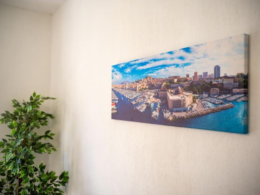 Equipe A 5 Min De La Gare St Charles * Marseille