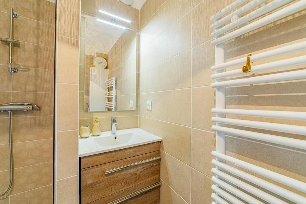 Apartment Guestready - Modern Comfort Near Orange Velodrome