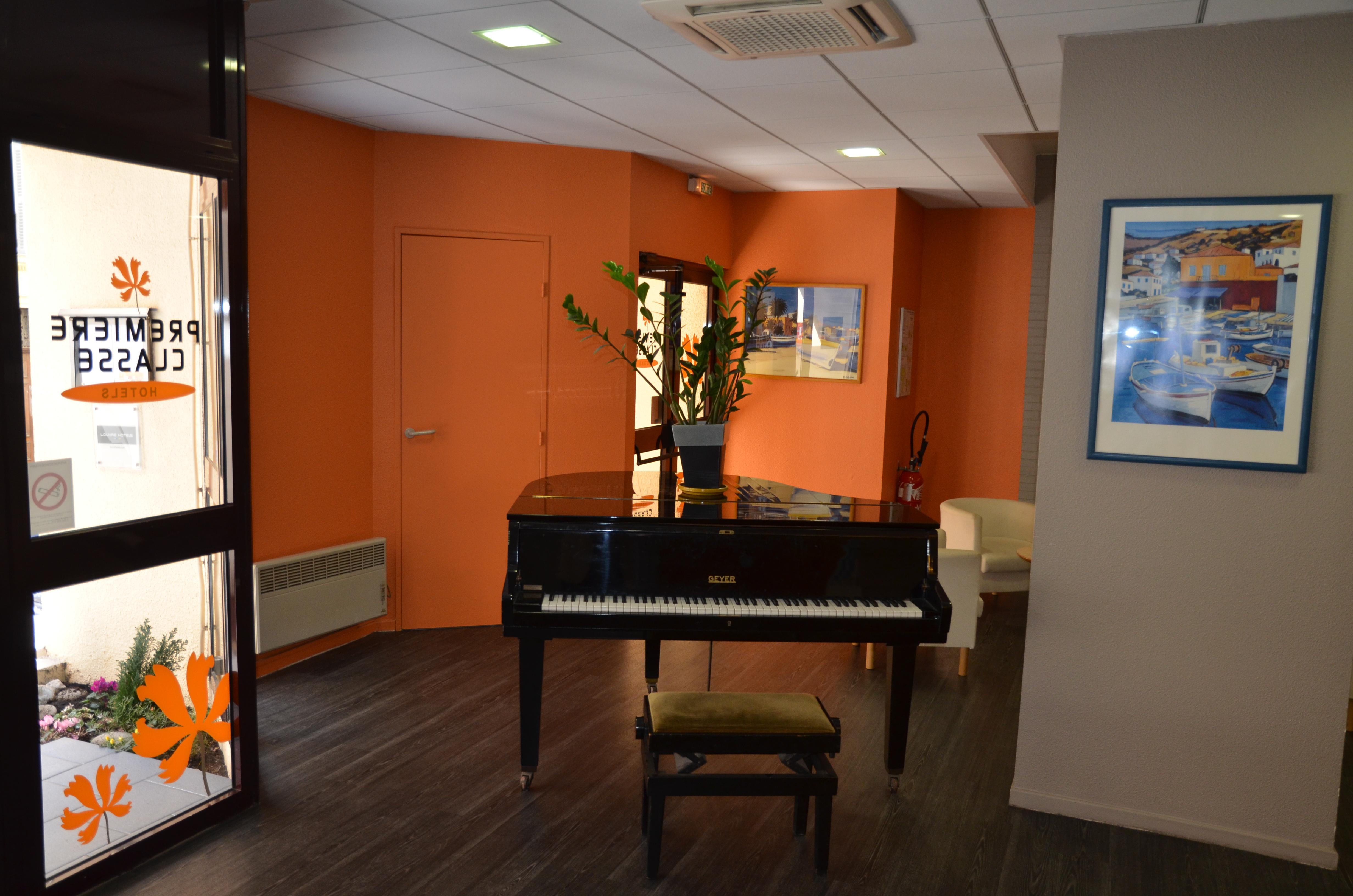 Ibis Centre Prefecture Hotel
