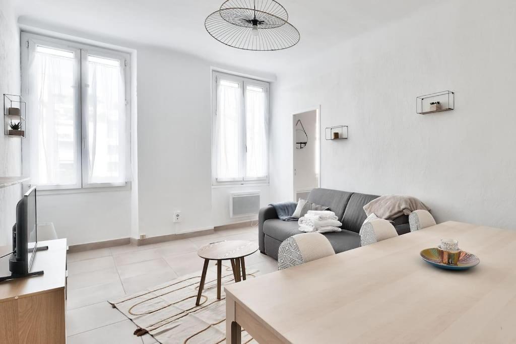 Magnificent 3-bedroom In Apartment Marseille