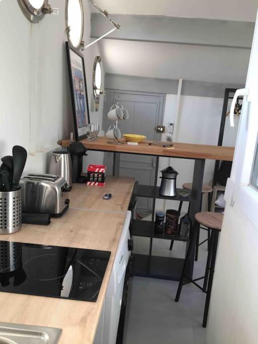 Appartement Flc- Atypical New Air-conditioned Studio, H24 Checks Marseilles