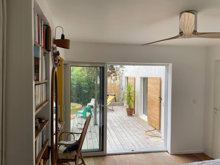 Maison 180 M2 Avec Bassin-piscine En Bois A Vauban Vakantiehuis Marseilles