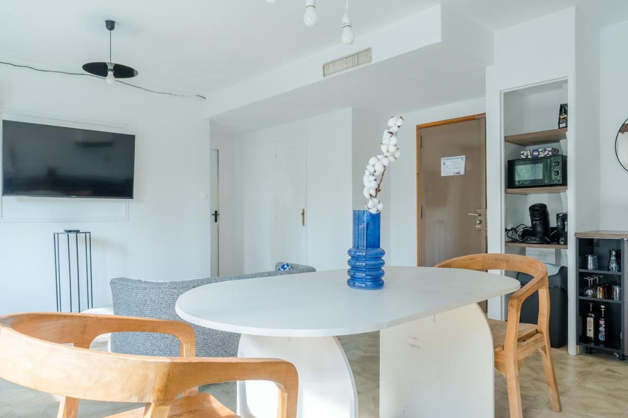 Apartment T2 En Centre - Castelane