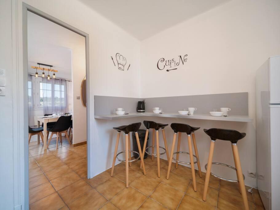 Apartment Tout Equipe Traversant 6 A 8 Couchages