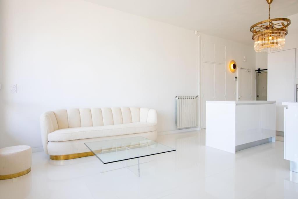 Luxe Sur Le Port Apartment Marseilles