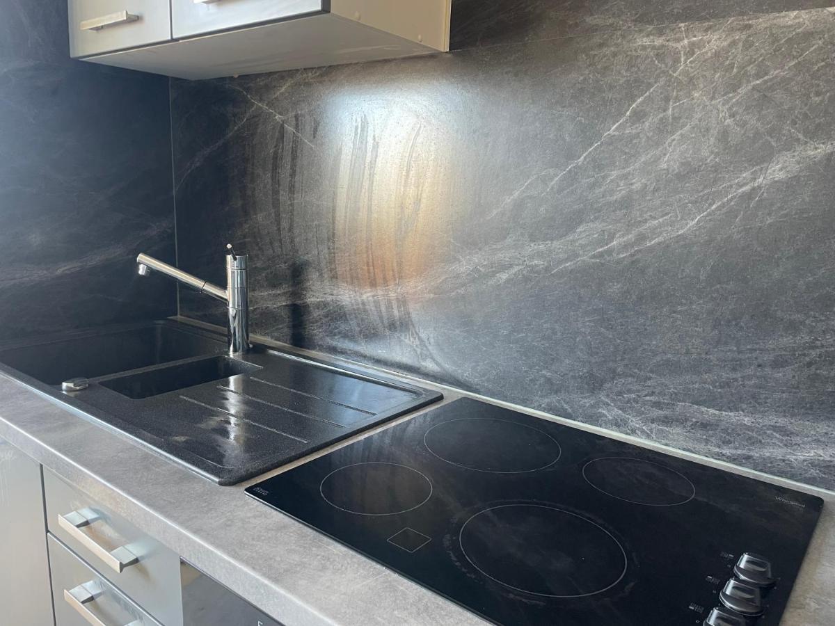 Grand Gare St Charles 3 Pieces Appartement