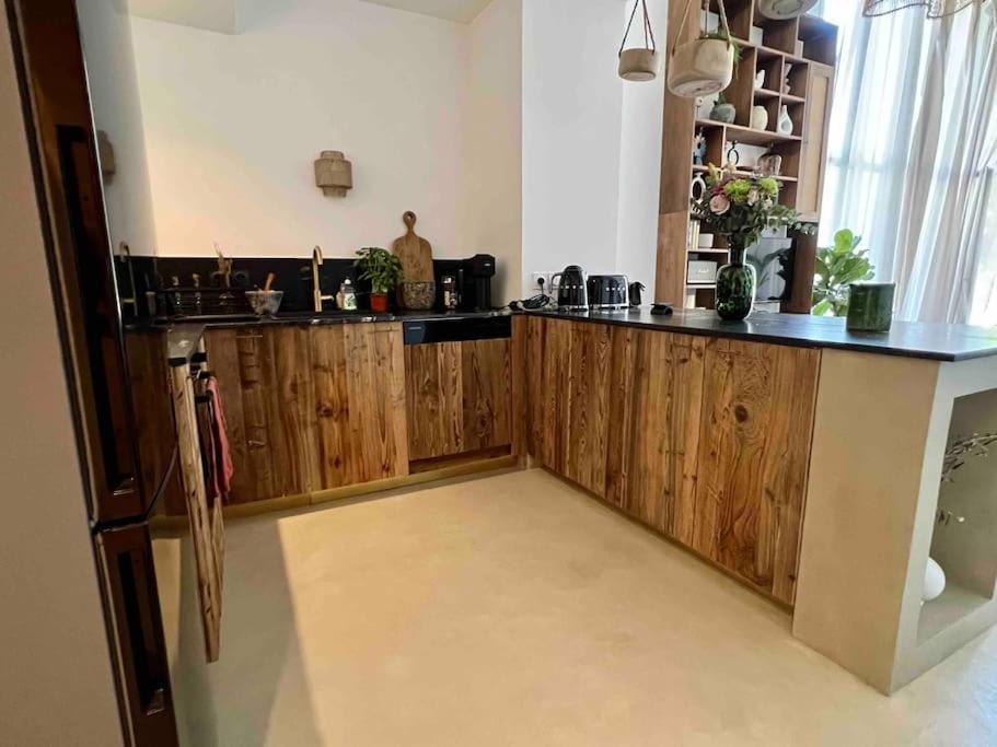 Apartment 3 Bedroom Duplex With Garden
