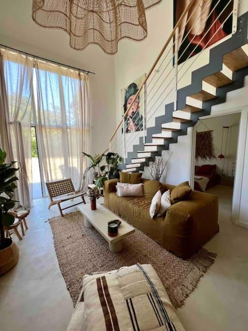 3 Bedroom Duplex With Garden Apartment Marseille