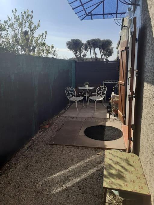 Studio- Terrasse -place De Parking Prive Apartment